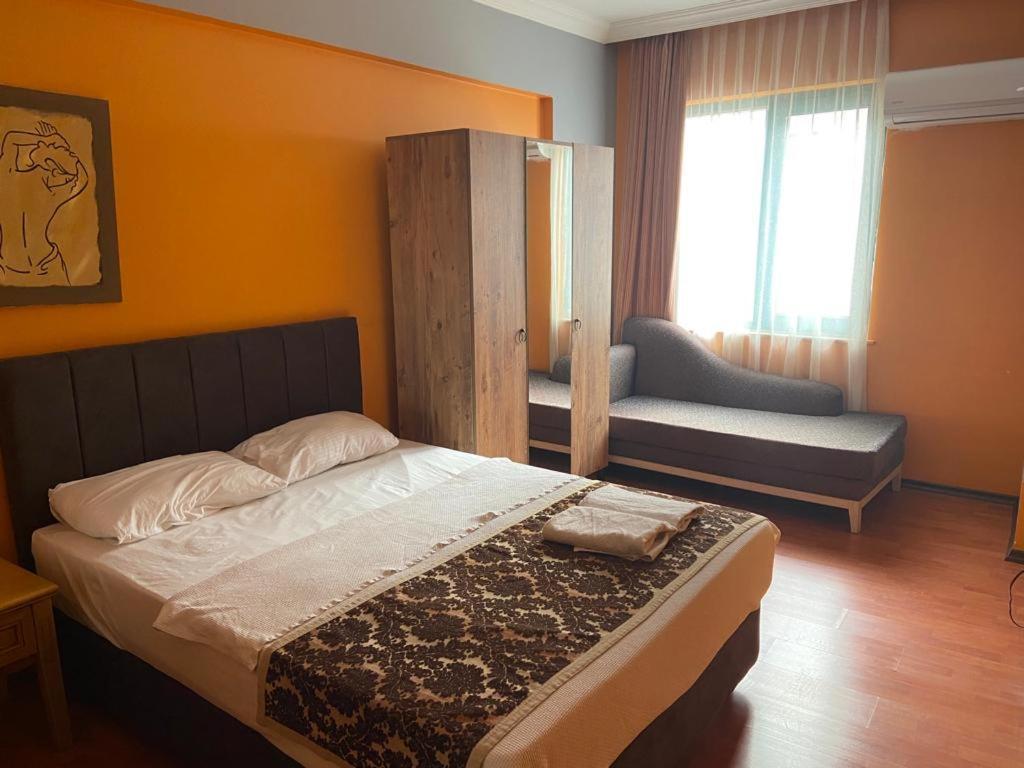 House Apartment *